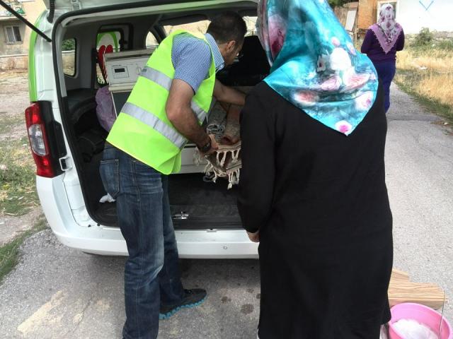 Yardımeli veren el ile alan el arasında hayır köprüsü oluyor...-7