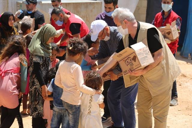 İDLİBE 1 TIR UN GÖTÜRDÜK. ZİYARETTE BULUNDUK-15