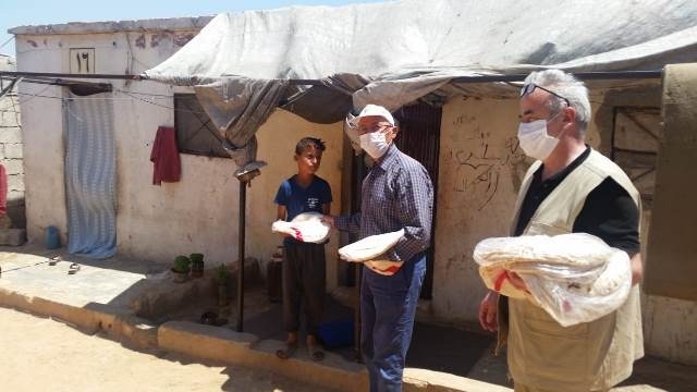 İDLİBE 1 TIR UN GÖTÜRDÜK. ZİYARETTE BULUNDUK-4