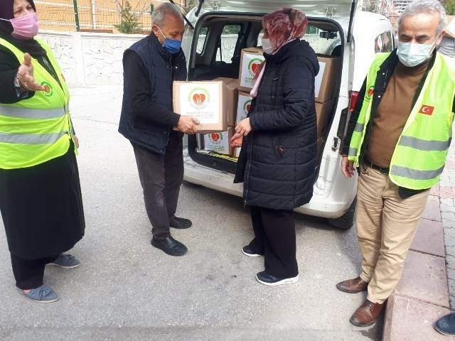 GIDA KOLİLERİN DAĞITIMINA RAMAZAN ÖNCESİ BAŞLANDI.-2