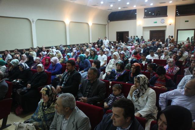 KONFERANS - Kuranı Anlamak ve Yaşamak - Prof. Dr. Bayraktar Bayraklı-10