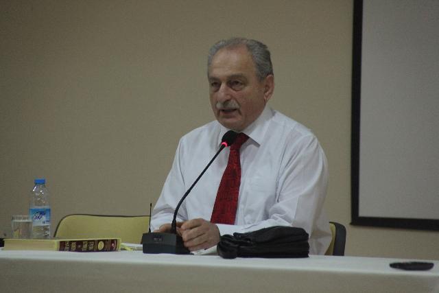 KONFERANS - Kuranı Anlamak ve Yaşamak - Prof. Dr. Bayraktar Bayraklı-12