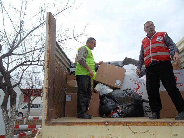 “HAYIR KERVANI” 2.TIRI KİLİS’TEKİ İHTİYAÇ SAHİPLERİNE GÖNDERİLDİ-17