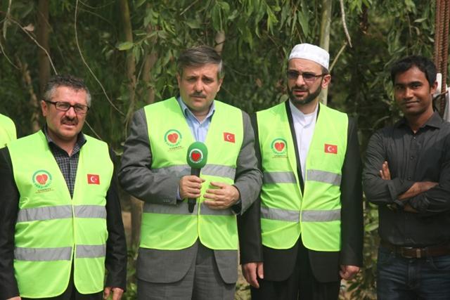 BANGLADEŞ DE DARUL HİKME KÜLLİYEMİZİN TEMELLERİ ATILDI-3