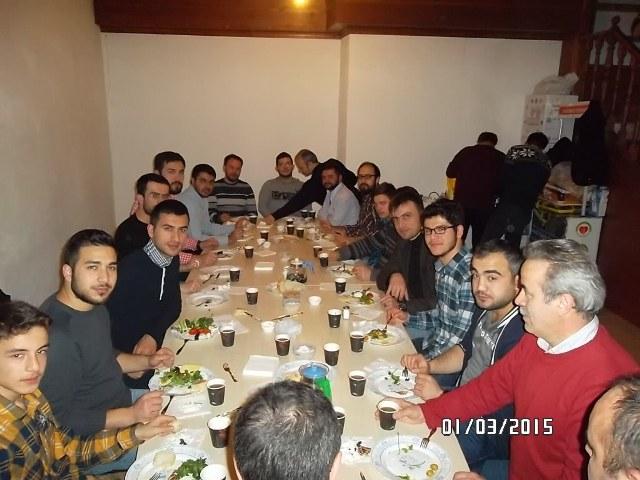 ÜNİVERSİTE GENÇLİĞİ İLE KAHVALTIDA BULUŞTUK.-10