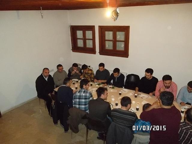 ÜNİVERSİTE GENÇLİĞİ İLE KAHVALTIDA BULUŞTUK.-7