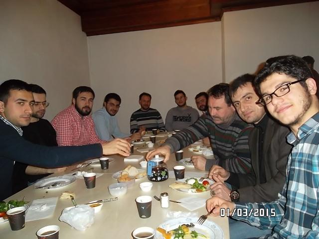 ÜNİVERSİTE GENÇLİĞİ İLE KAHVALTIDA BULUŞTUK.-8