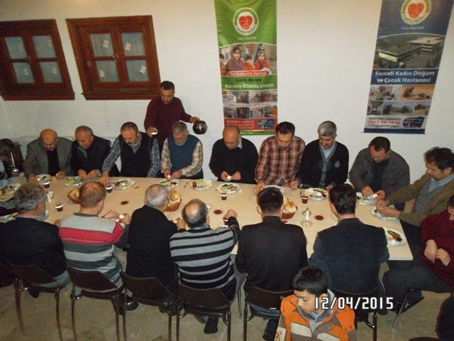 DERNEĞİMİZ GÖNÜLLÜLERİYLE  KAHVALTIDA BULUŞTUK -3--2