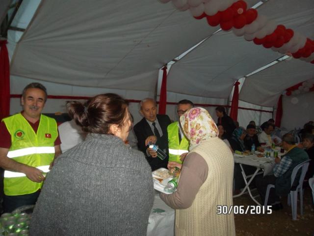 VEREN EL İLE ALAN EL ARASINDA HAYIR KÖPRÜSÜ OLDUK..-12