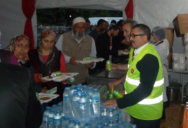 VEREN EL İLE ALAN EL ARASINDA HAYIR KÖPRÜSÜ OLDUK..-5