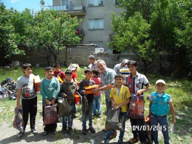 200 YETİM ÇOCUĞU GİYDİRDİK.-10