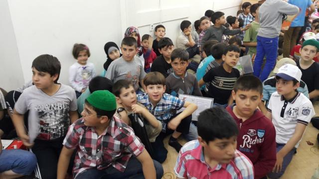 200 YETİM ÇOCUĞU GİYDİRDİK.-13