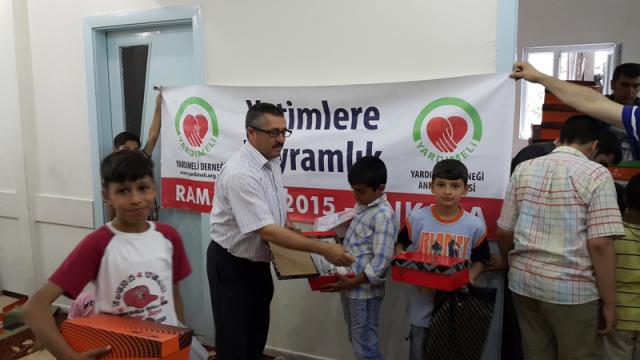 200 YETİM ÇOCUĞU GİYDİRDİK.-3