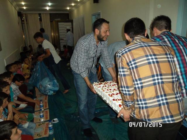 200 YETİM ÇOCUĞA  İFTAR VERİLDİ.-7