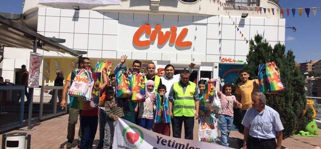 İHTİYAÇ SAHİBİ 15  ÇOCUĞU GİYDİRDİK.-19