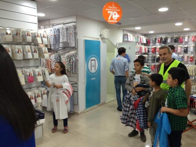 İHTİYAÇ SAHİBİ 15  ÇOCUĞU GİYDİRDİK.-6