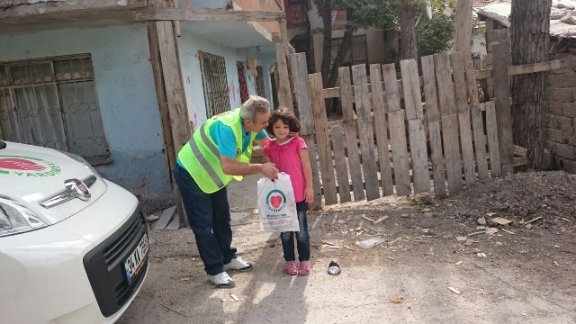 ADAK KURBANLARI KESİMİ DEVAM EDİYOR-13