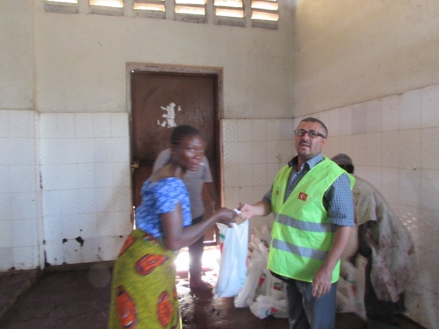 TANZANYA DA KURBAN KESİMİ..-17