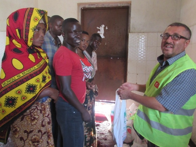 TANZANYA DA KURBAN KESİMİ..-19