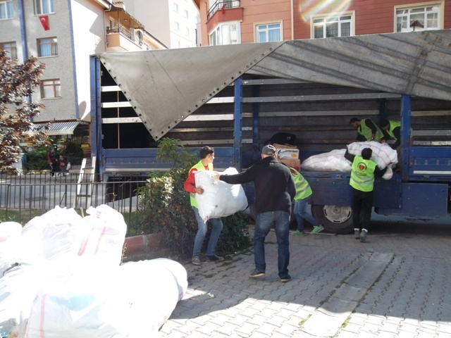 “HAYIR KERVANI” TIRI KİLİS’TEKİ İHTİYAÇ SAHİPLERİNE GÖNDERİLDİ-3