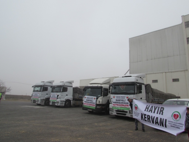 YARDIMELİ DERNEĞİNDEN BAYIRBUCAK TÜRKMENLERE 10 TIR UN-4
