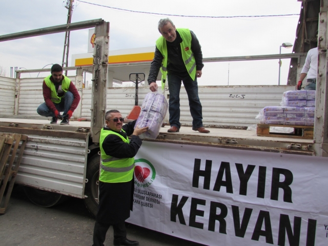 TERÖR MAĞDURU KARDEŞLERİMİZE HAYIR KÖPRÜSÜ OLDUK-11