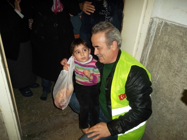 ADAK KURBANLARI KESİMİ DEVAM EDİYOR-13