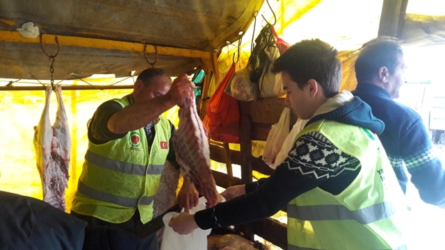 ADAK KURBANLARI KESİMİ DEVAM EDİYOR-16