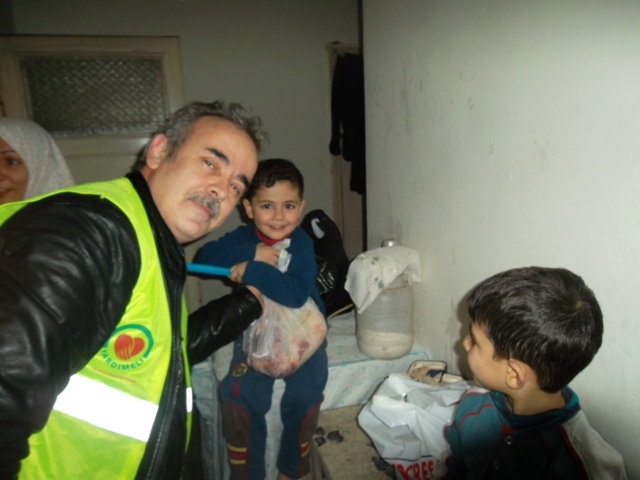 ADAK KURBANLARI KESİMİ DEVAM EDİYOR-7