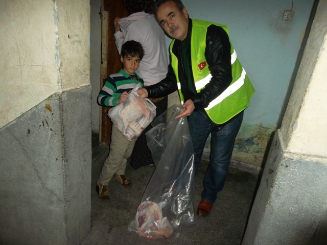 ADAK KURBANLARI KESİMİ DEVAM EDİYOR-8