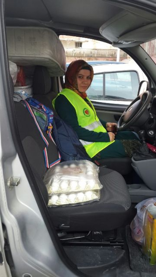 GÖNÜLLÜLERİMİZLE ÇOCUKLARI SEVİNDİRDİK.-7