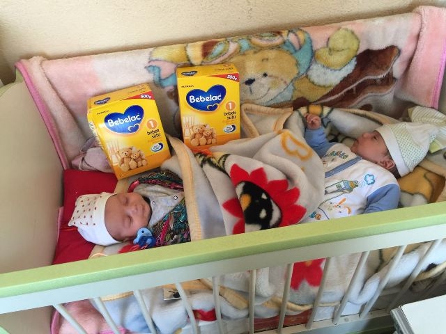 GÖNÜLLÜLERİMİZLE BEBEKLERİ OLAN AİLELER ZİYARET EDİLDİ.-2