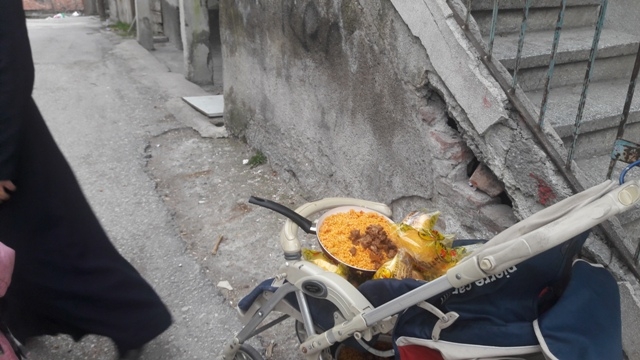 150 KİŞİYE SICAK YEMEK DAĞITILDI-6