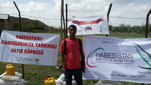 HABEŞİŞTAN’A GIDA PAKETLERİ ULAŞTIRILDI.-1