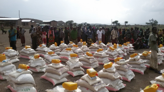 HABEŞİŞTAN’A GIDA PAKETLERİ ULAŞTIRILDI.-7