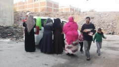 SURİYELİ KARDEŞLERİMİZE SÜT VE YUMURTA DAĞITILDI