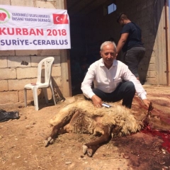 KURBANLAR KESİLEREK İHTİYAÇ SAHİPLERİNE ULAŞTIRILDI.